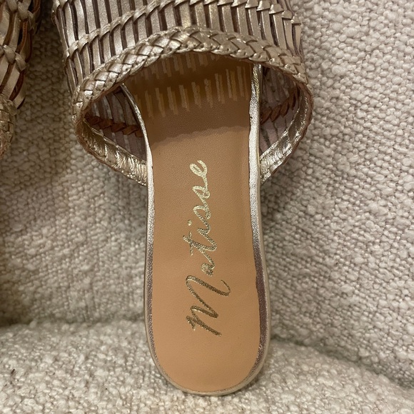 Metallic Gold Matisse XOXO Leather Woven Slides Mules - Picture 3 of 4